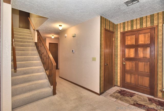 2400 W Gary Street, Broken Arrow, OK 74012