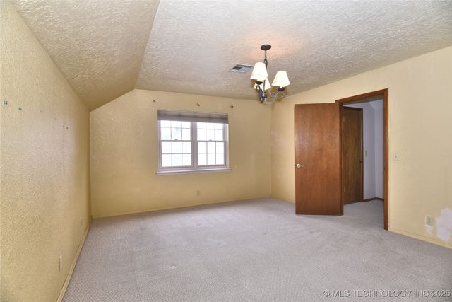 2400 W Gary Street, Broken Arrow, OK 74012