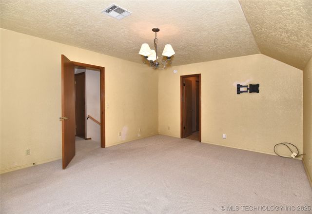 2400 W Gary Street, Broken Arrow, OK 74012