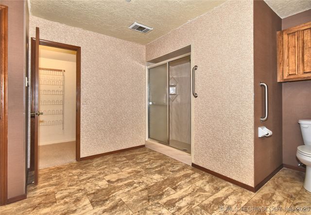 2400 W Gary Street, Broken Arrow, OK 74012