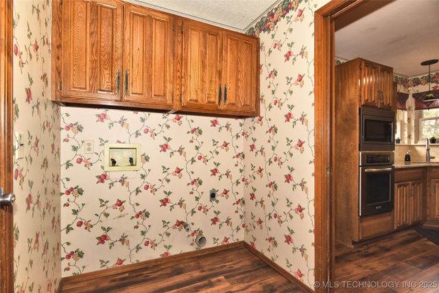 2400 W Gary Street, Broken Arrow, OK 74012