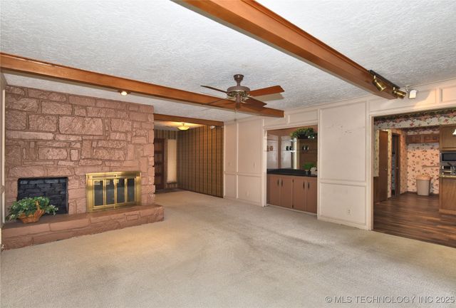 2400 W Gary Street, Broken Arrow, OK 74012