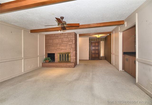 2400 W Gary Street, Broken Arrow, OK 74012