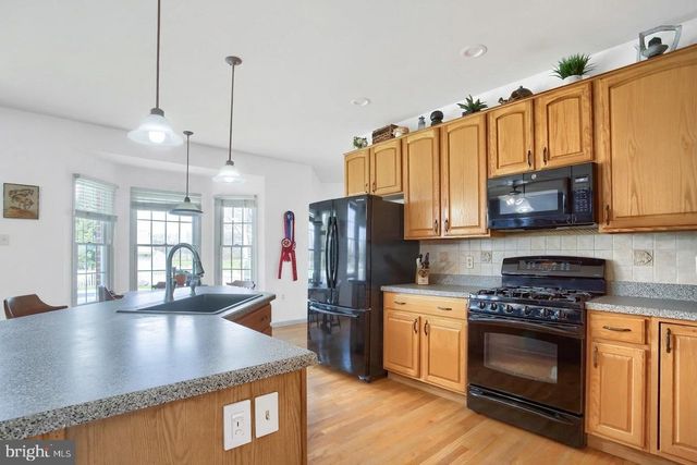 1130 W TRINDLE ROAD, Mechanicsburg, PA 17050