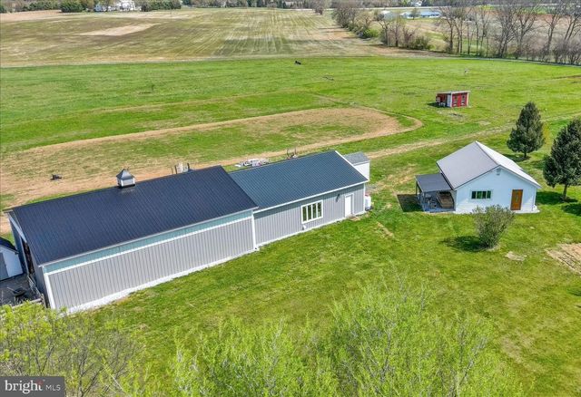 1130 W TRINDLE ROAD, Mechanicsburg, PA 17050