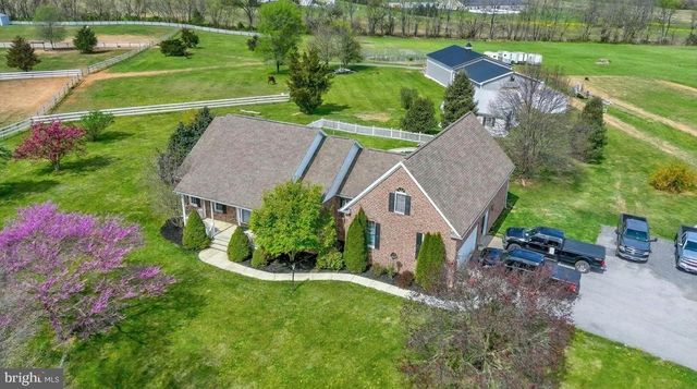 1130 W TRINDLE ROAD, Mechanicsburg, PA 17050