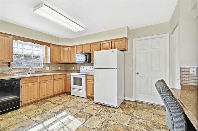 37401 WEDGEWOOD DRIVE, Zephyrhills, FL 33542