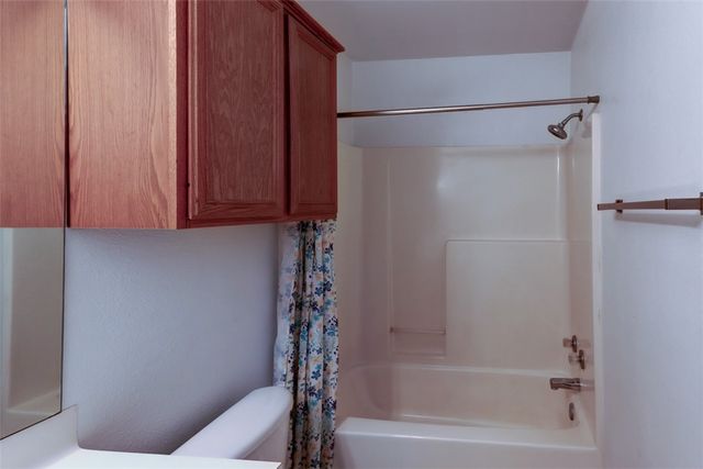 914 Sun Meadow Street, College Station, TX 77845