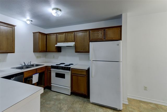 914 Sun Meadow Street, College Station, TX 77845