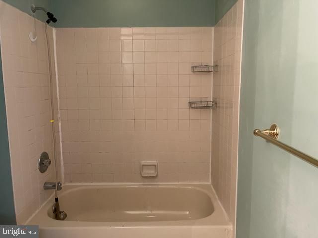 27 STRATTON CT, Robbinsville, NJ 08691