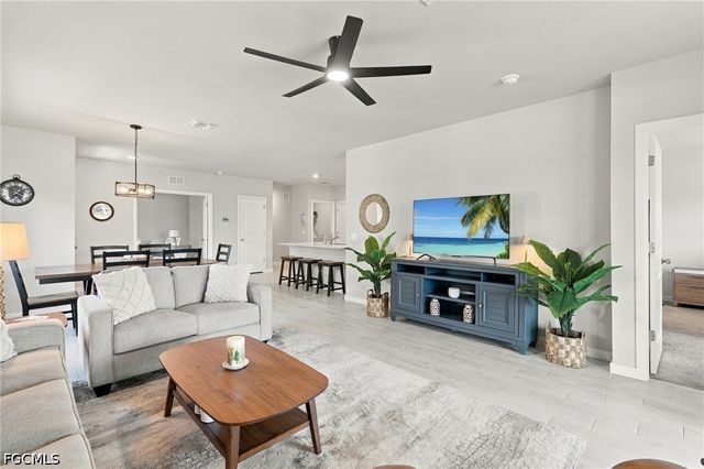 17622 Wild Iris LN, Punta Gorda, FL 33982