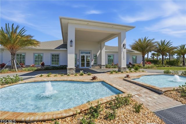 17622 Wild Iris LN, Punta Gorda, FL 33982