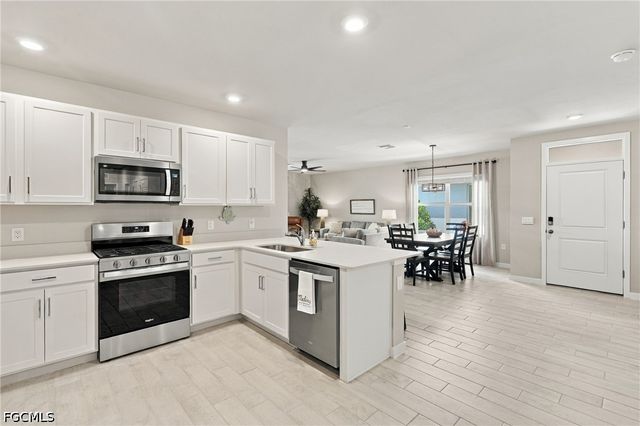 17622 Wild Iris LN, Punta Gorda, FL 33982