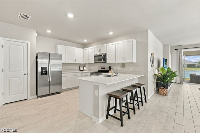 17622 Wild Iris LN, Punta Gorda, FL 33982