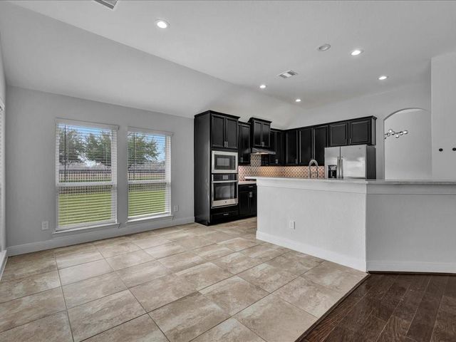 6302 Fisher Reef Drive, Beach City, TX 77523