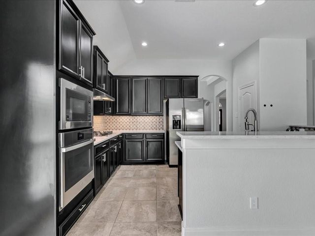 6302 Fisher Reef Drive, Beach City, TX 77523