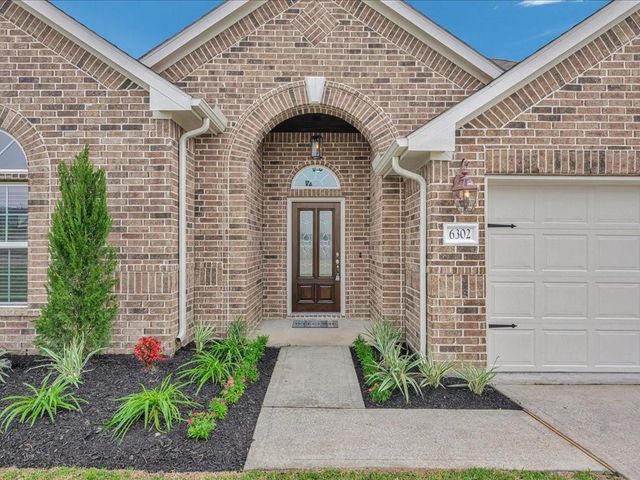 6302 Fisher Reef Drive, Beach City, TX 77523