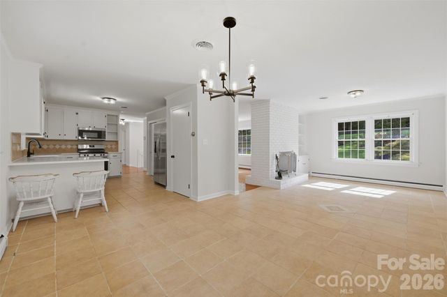 401 S East End Avenue, Statesville, NC 28677