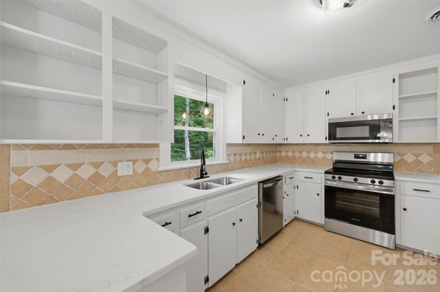 401 S East End Avenue, Statesville, NC 28677