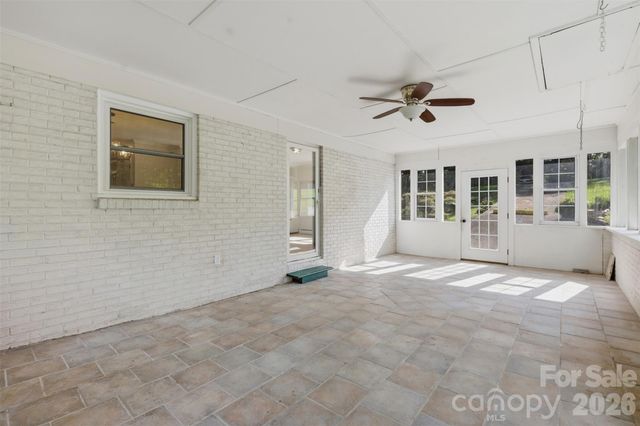 401 S East End Avenue, Statesville, NC 28677