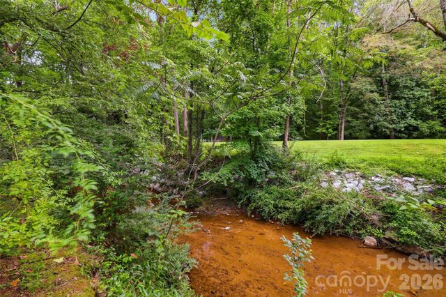 401 S East End Avenue, Statesville, NC 28677