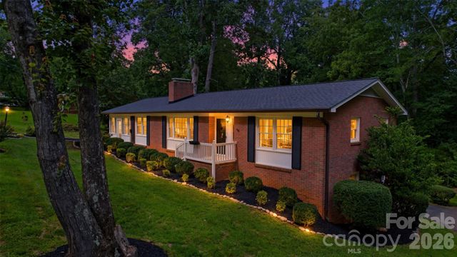 401 S East End Avenue, Statesville, NC 28677