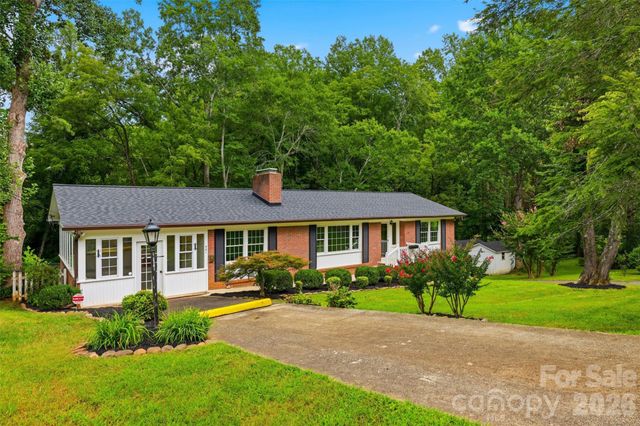 401 S East End Avenue, Statesville, NC 28677