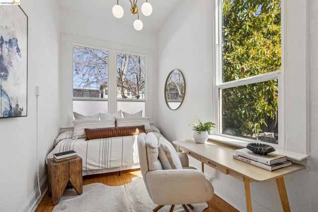 1655 12th Street, Oakland, CA 94607