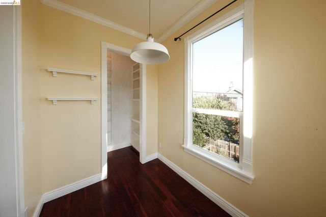 1655 12th Street, Oakland, CA 94607