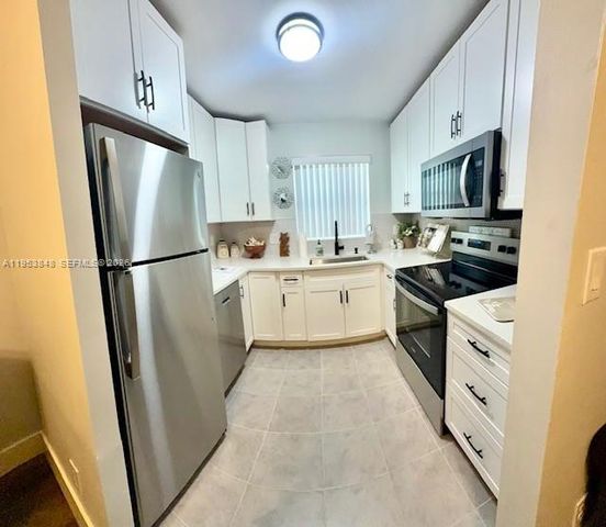 2850 NE 14th St Causeway 110B, Pompano Beach, FL 33062