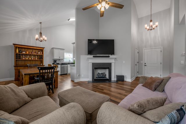 875 Ridgeview Drive, Frankfort, KY 40601