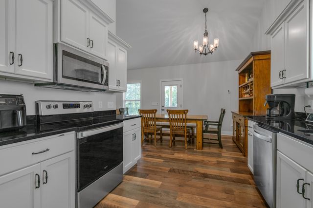 875 Ridgeview Drive, Frankfort, KY 40601