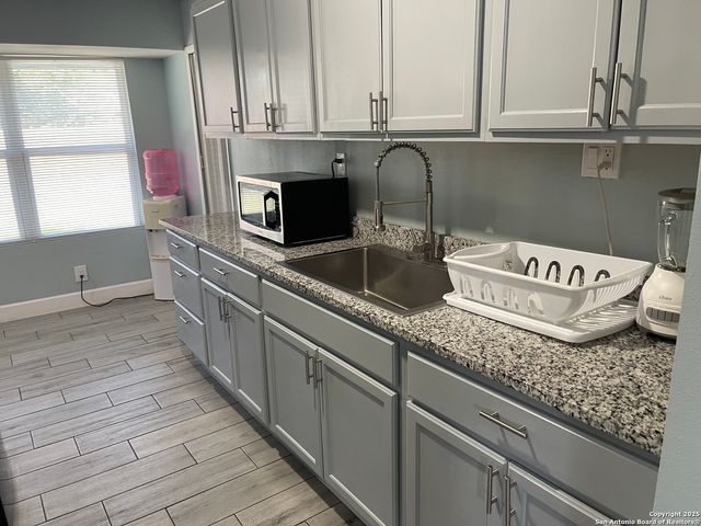 5043 Galahad, San Antonio, TX 78218