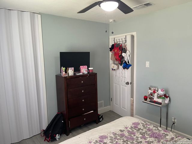 5043 Galahad, San Antonio, TX 78218