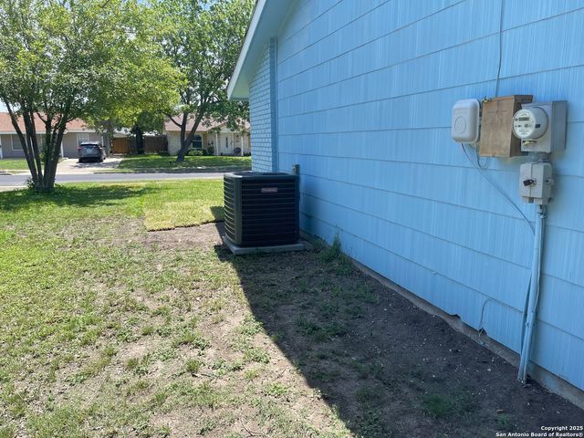 5043 Galahad, San Antonio, TX 78218