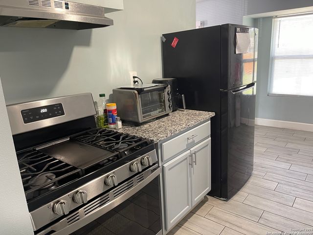 5043 Galahad, San Antonio, TX 78218