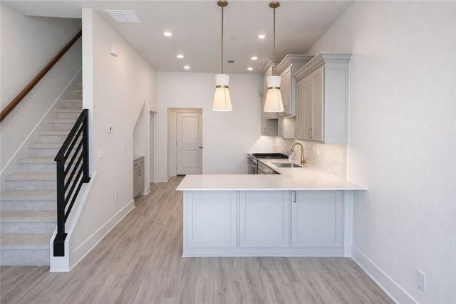 2607 S 30th Place, Rogers, AR 72758