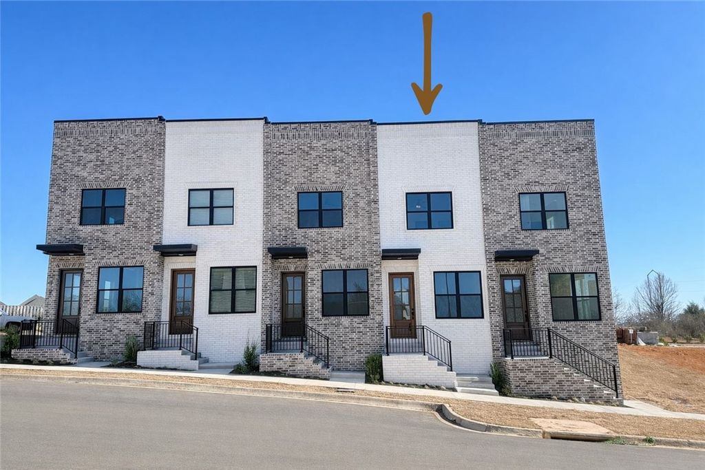 2607 S 30th Place, Rogers, AR 72758