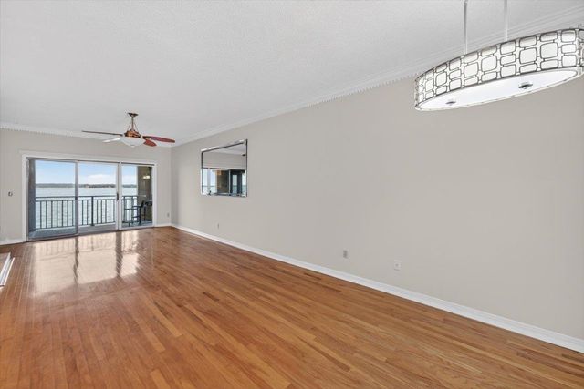 2099 E Winterbourne 306, Orange Park, FL 32073