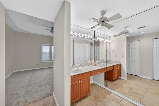 2099 E Winterbourne 306, Orange Park, FL 32073