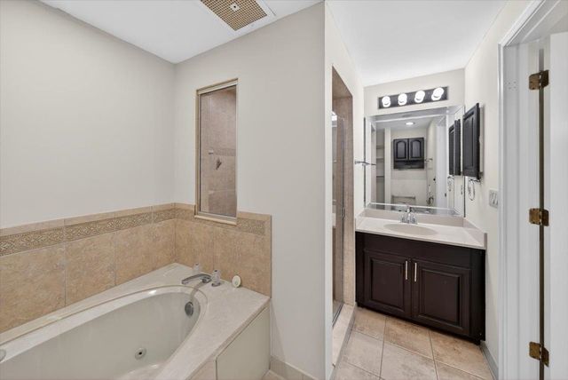 2099 E Winterbourne 306, Orange Park, FL 32073