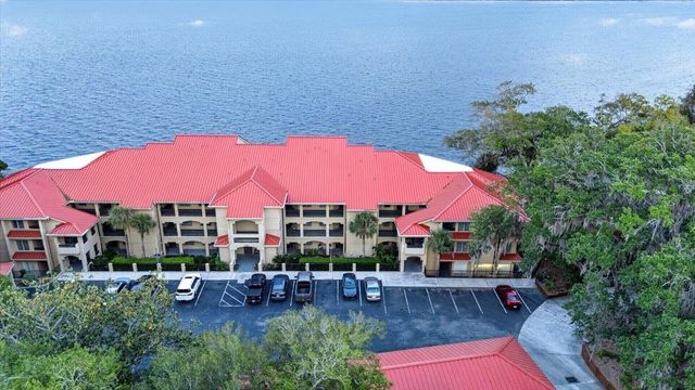 2099 E Winterbourne 306, Orange Park, FL 32073