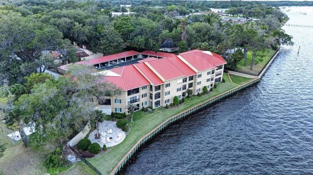 2099 E Winterbourne 306, Orange Park, FL 32073