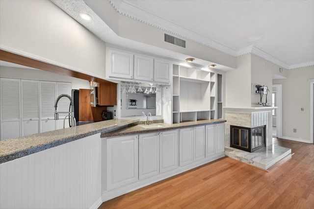 2099 E Winterbourne 306, Orange Park, FL 32073