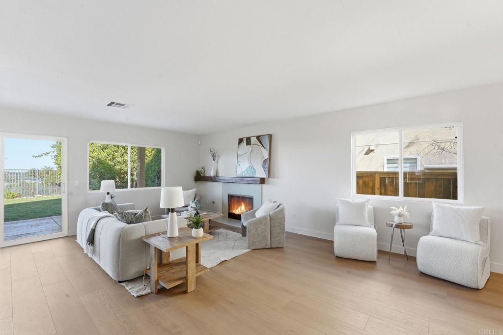 Image 11 of property listing at 484 Vista San Lucas, San Diego, CA 92154