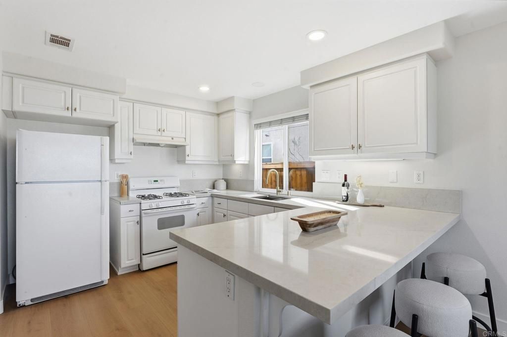 Image 12 of property listing at 484 Vista San Lucas, San Diego, CA 92154