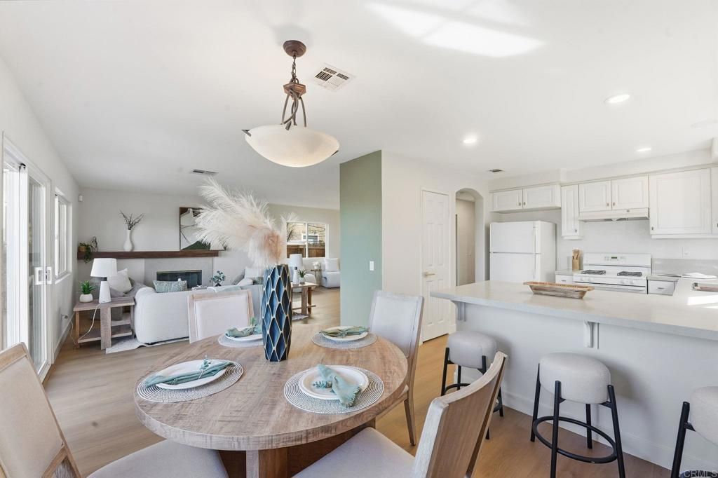 Image 5 of property listing at 484 Vista San Lucas, San Diego, CA 92154