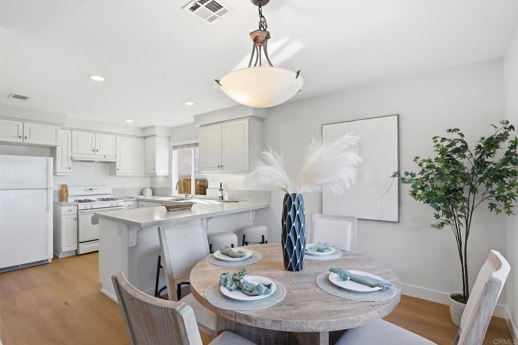 Image 8 of property listing at 484 Vista San Lucas, San Diego, CA 92154