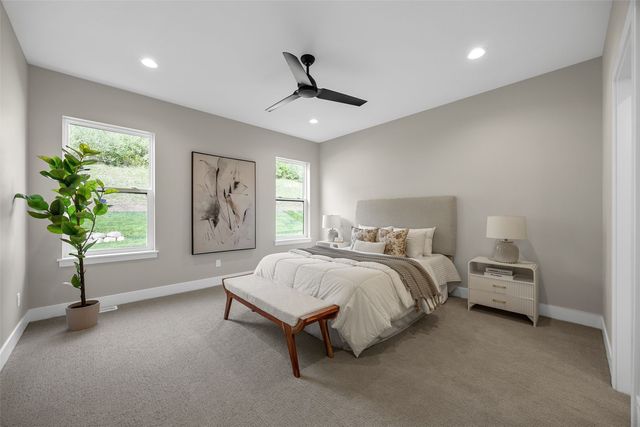2239 Royal Oak Ridge Road, Marion, IA 52302