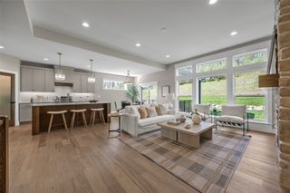 2239 Royal Oak Ridge Road, Marion, IA 52302